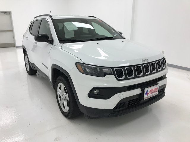 2023 Jeep Compass Latitude