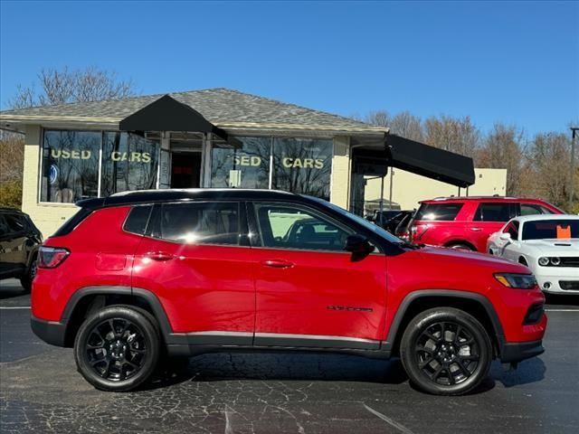 2023 Jeep Compass Altitude