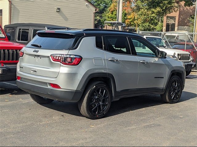 2023 Jeep Compass Altitude