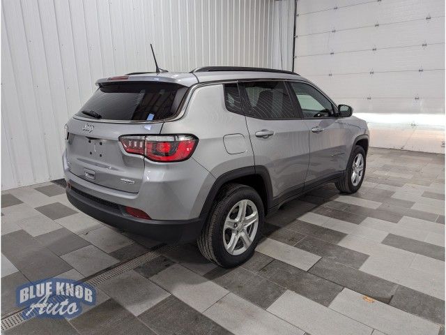 2023 Jeep Compass Latitude