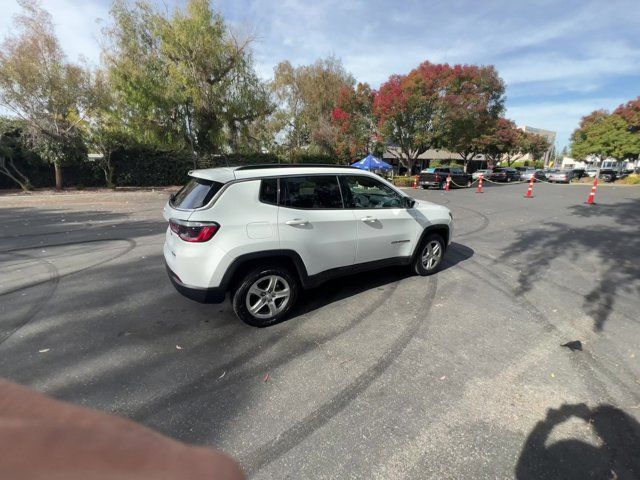 2023 Jeep Compass Latitude