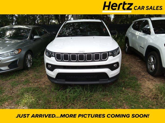 2023 Jeep Compass Latitude