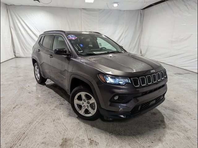 2023 Jeep Compass Latitude