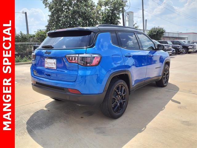 2023 Jeep Compass Altitude