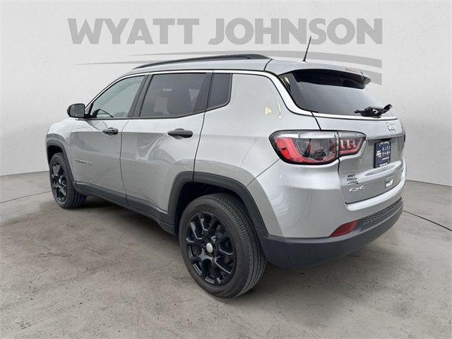 2023 Jeep Compass Latitude Lux