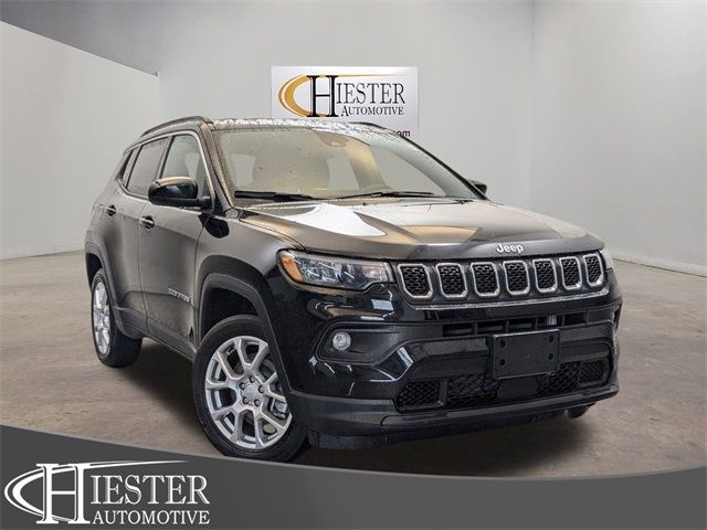 2023 Jeep Compass Latitude Lux