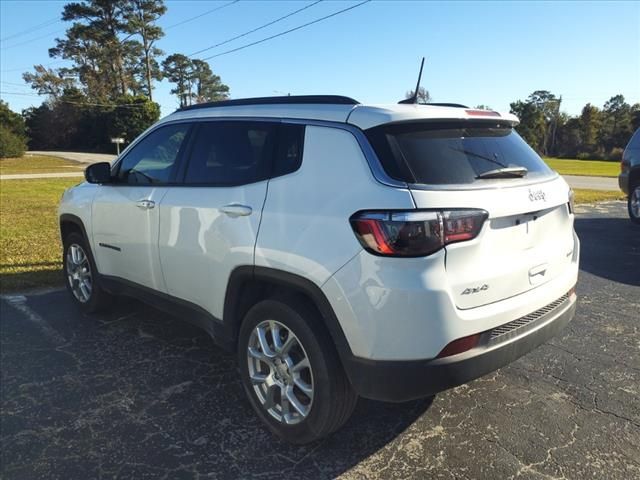 2023 Jeep Compass Latitude Lux