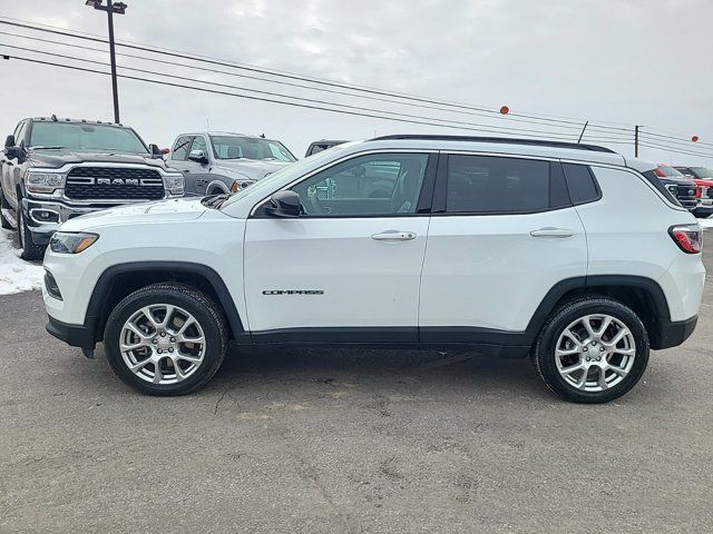 2023 Jeep Compass Latitude Lux