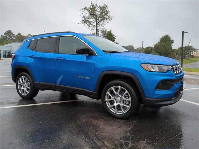 2023 Jeep Compass Latitude Lux