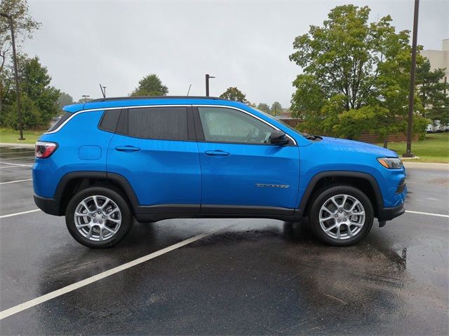 2023 Jeep Compass Latitude Lux