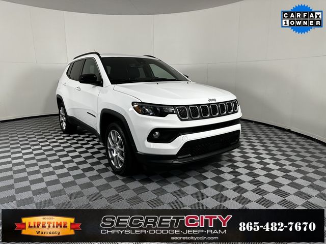 2023 Jeep Compass Latitude Lux