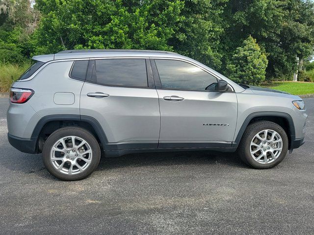 2023 Jeep Compass Latitude Lux