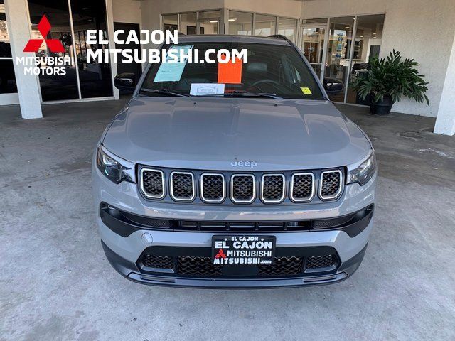 2023 Jeep Compass Latitude Lux