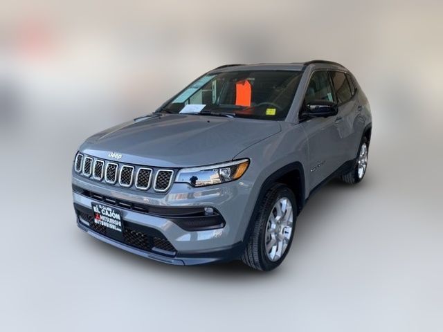 2023 Jeep Compass Latitude Lux