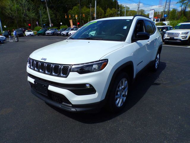 2023 Jeep Compass Latitude Lux