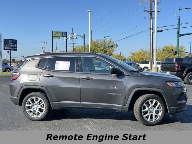 2023 Jeep Compass Latitude Lux