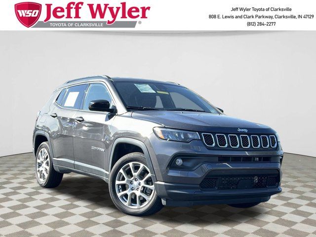 2023 Jeep Compass Latitude Lux