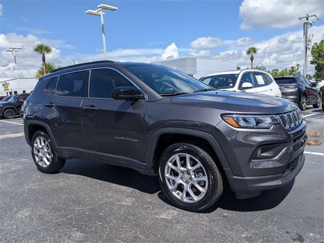 2023 Jeep Compass Latitude Lux