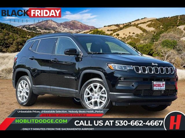 2023 Jeep Compass Latitude Lux