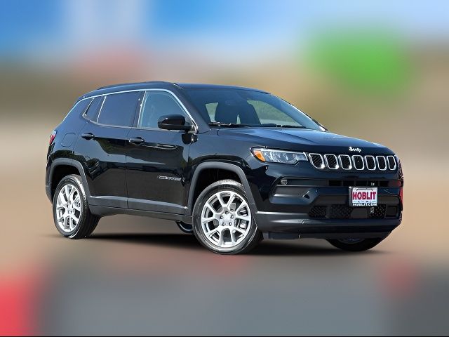 2023 Jeep Compass Latitude Lux