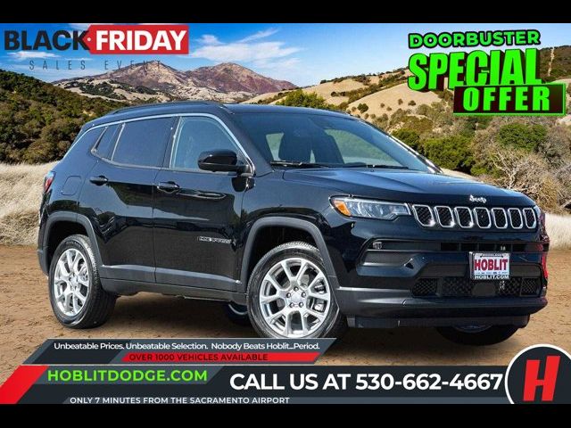 2023 Jeep Compass Latitude Lux