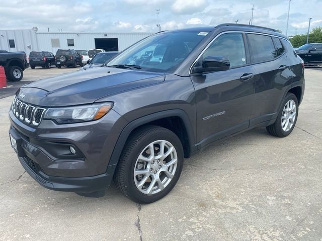 2023 Jeep Compass Latitude Lux