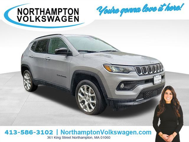 2023 Jeep Compass Latitude Lux