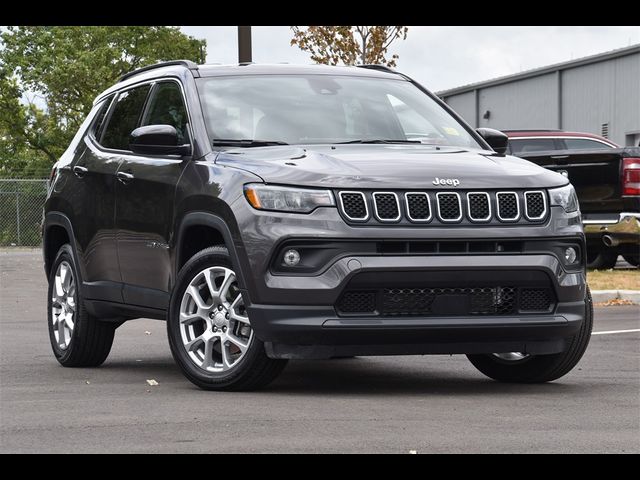 2023 Jeep Compass Latitude Lux