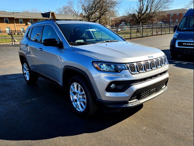 2023 Jeep Compass Latitude Lux