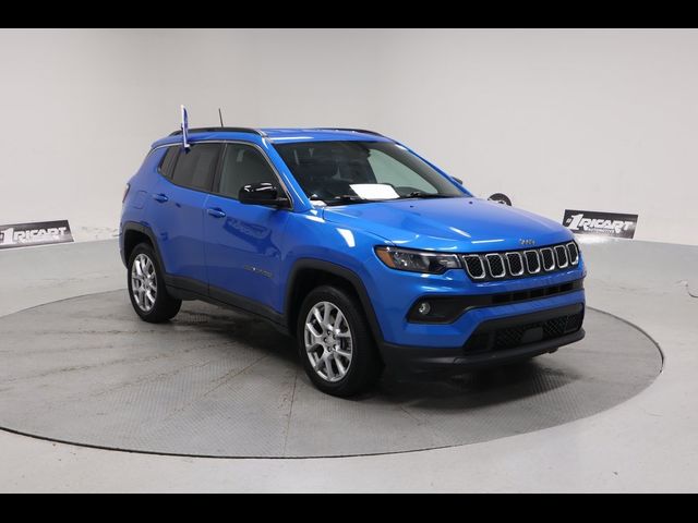 2023 Jeep Compass Latitude Lux