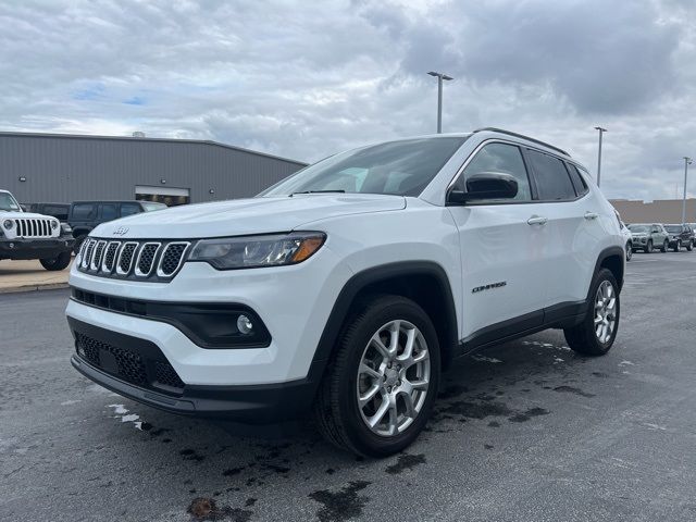 2023 Jeep Compass Latitude Lux