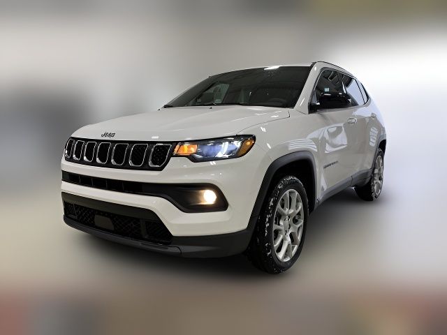 2023 Jeep Compass Latitude Lux