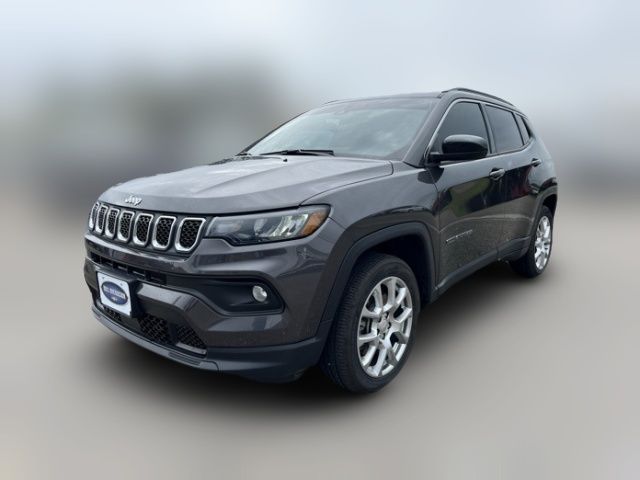 2023 Jeep Compass Latitude Lux