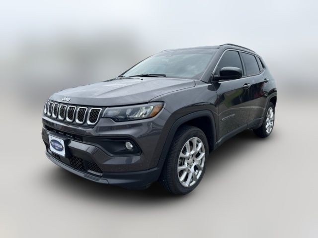 2023 Jeep Compass Latitude Lux