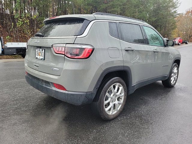 2023 Jeep Compass Latitude Lux