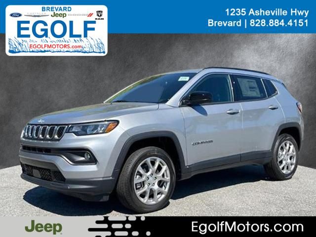 2023 Jeep Compass Latitude Lux