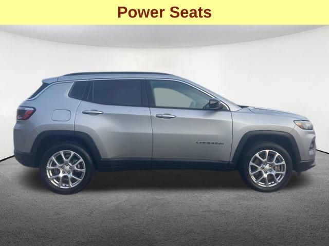 2023 Jeep Compass Latitude Lux