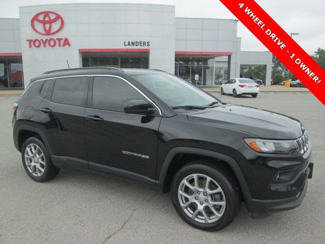 2023 Jeep Compass Latitude Lux