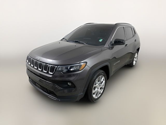 2023 Jeep Compass Latitude Lux