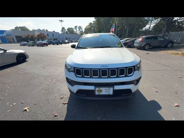 2023 Jeep Compass Latitude Lux