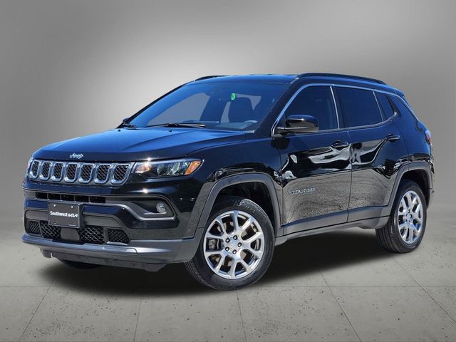 2023 Jeep Compass Latitude Lux