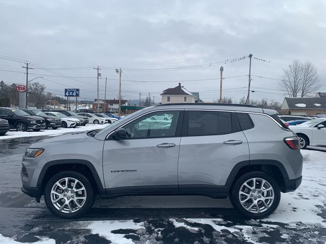 2023 Jeep Compass Latitude Lux