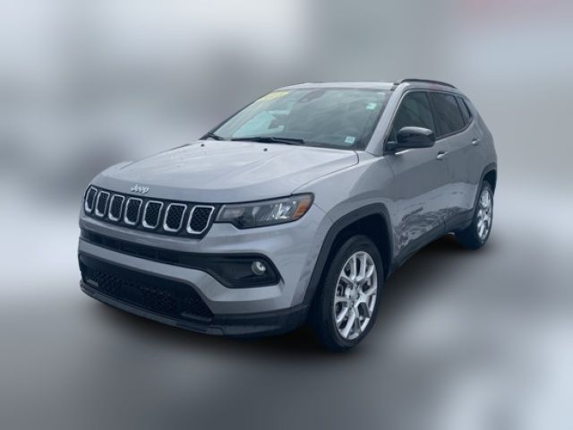 2023 Jeep Compass Latitude Lux