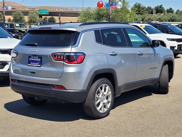 2023 Jeep Compass Latitude Lux