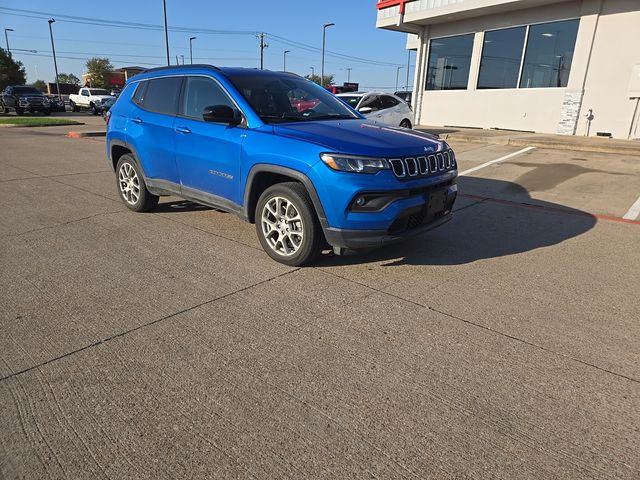 2023 Jeep Compass Latitude Lux