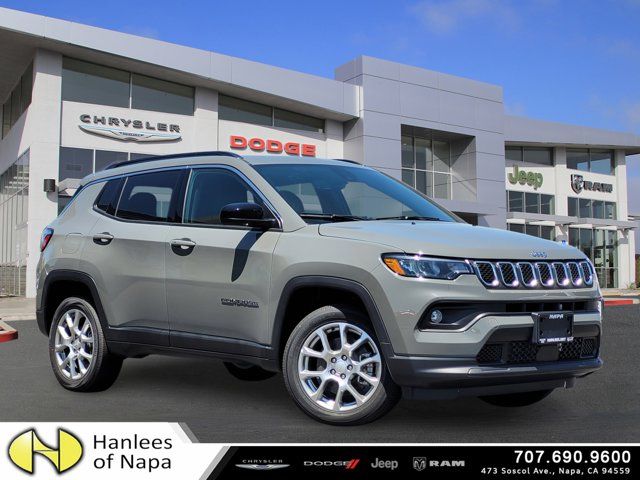 2023 Jeep Compass Latitude Lux