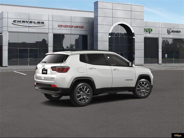 2023 Jeep Compass Latitude Lux