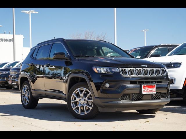 2023 Jeep Compass Latitude Lux