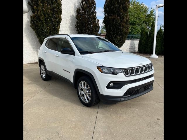 2023 Jeep Compass Latitude Lux