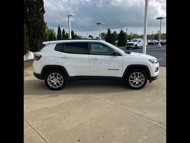 2023 Jeep Compass Latitude Lux